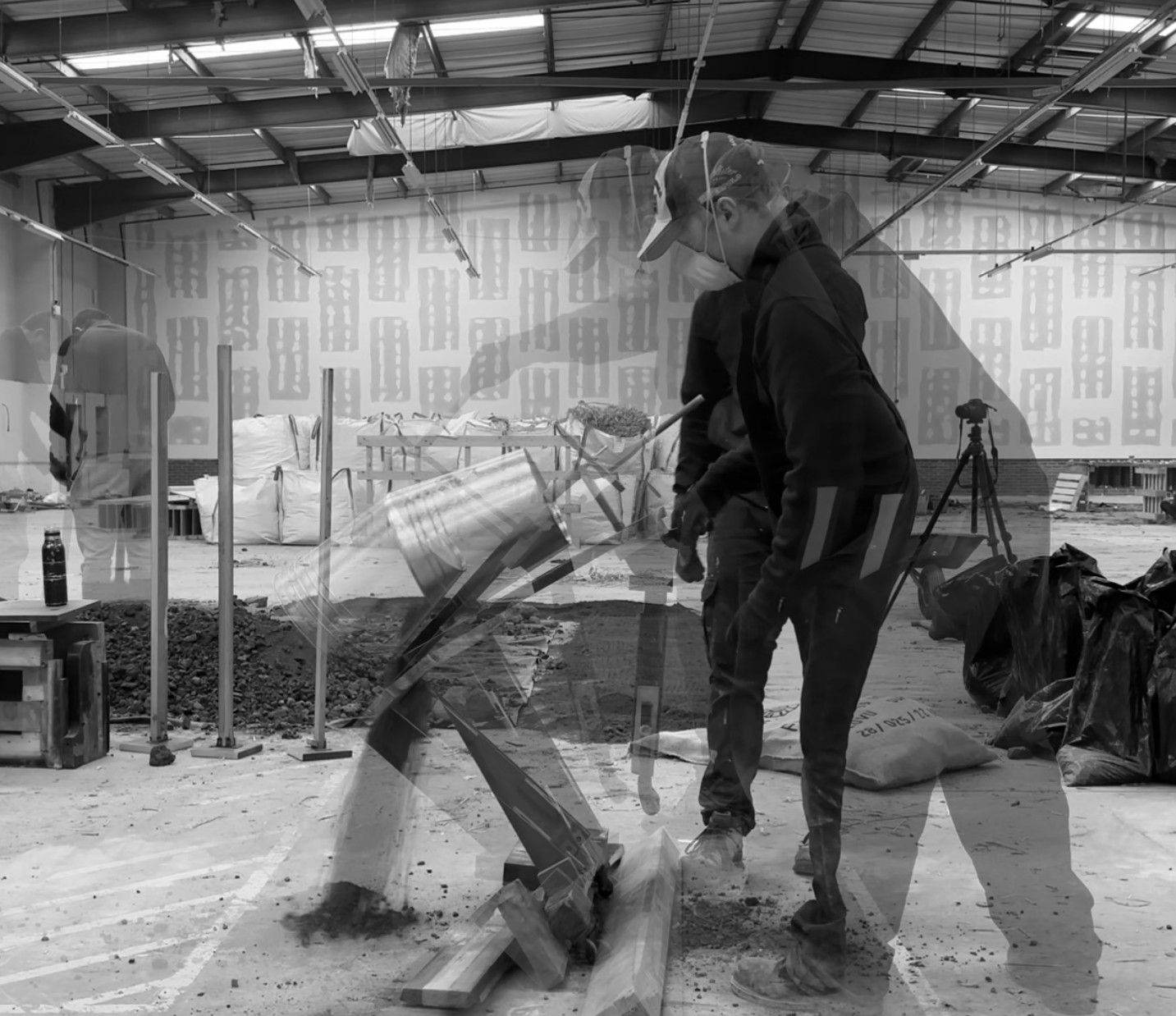 Brewser_Peter_Performing Earth Building_Emptying Mixer_2024_05_15_001