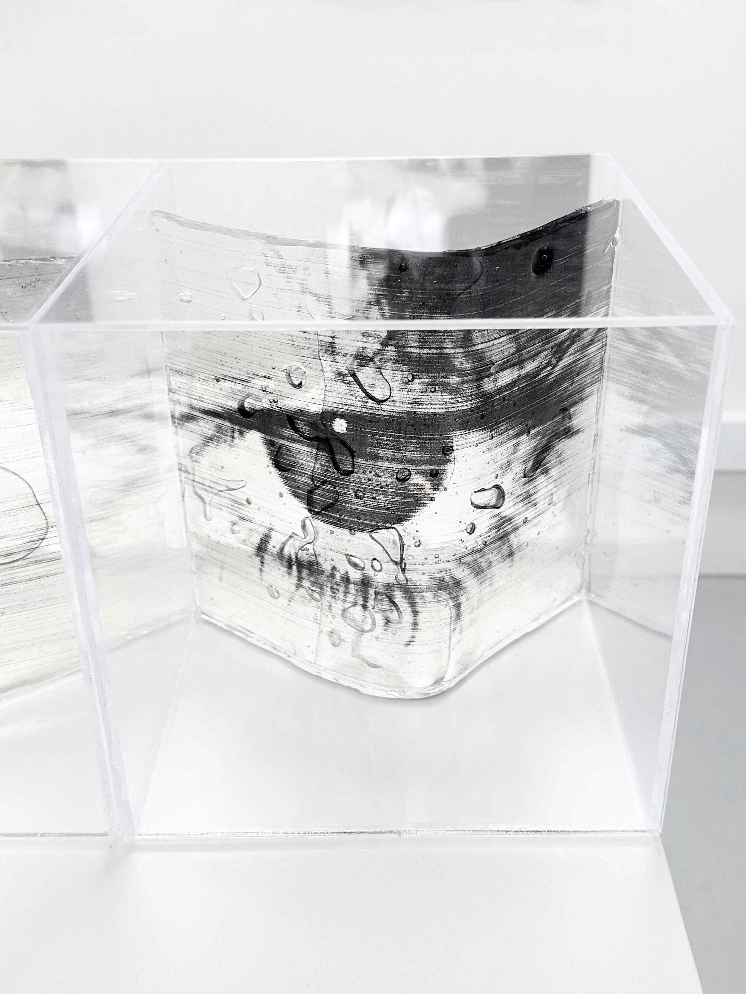  Molly Mavor, DETRITUS #12, 23cm x 24cm x 24cm, acrylic, gel wax, acetate, ink, 2024.