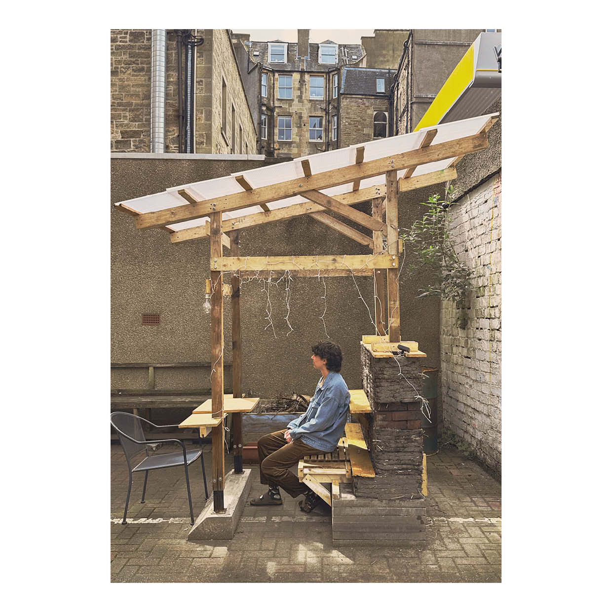 Group Live-build - Pavilion in Use