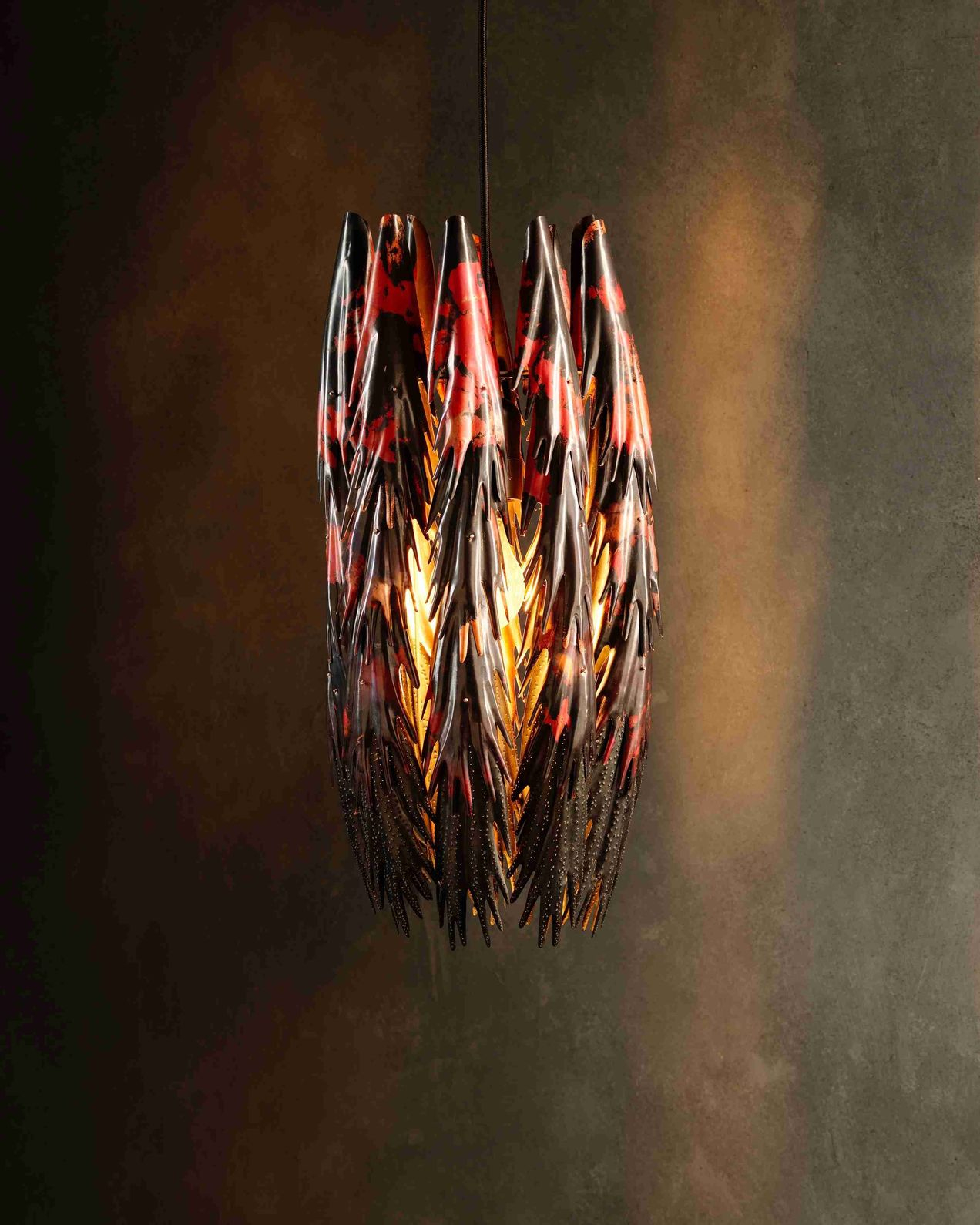 AHAREN - Fire Black Oxidised, On